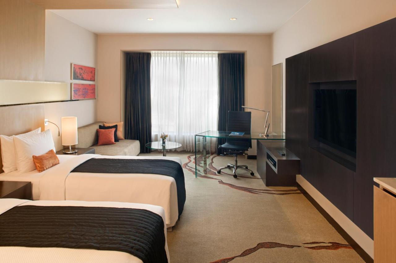 Radisson Blu Hotel Amritsar Esterno foto A room at the Taj Bengal
