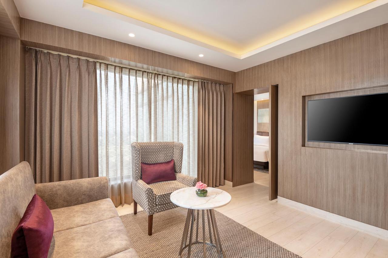 Radisson Blu Hotel Amritsar Esterno foto Suite