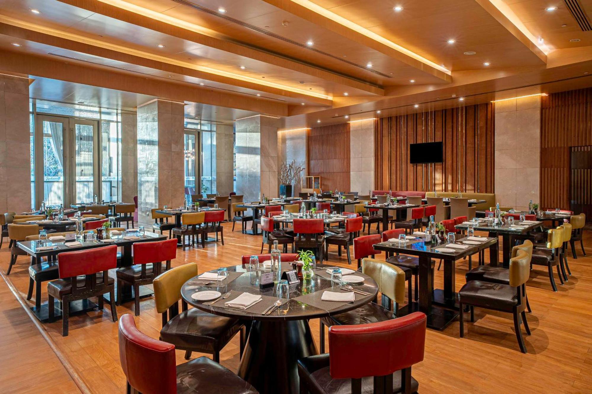 Radisson Blu Hotel Amritsar Esterno foto The Park, Hyderabad