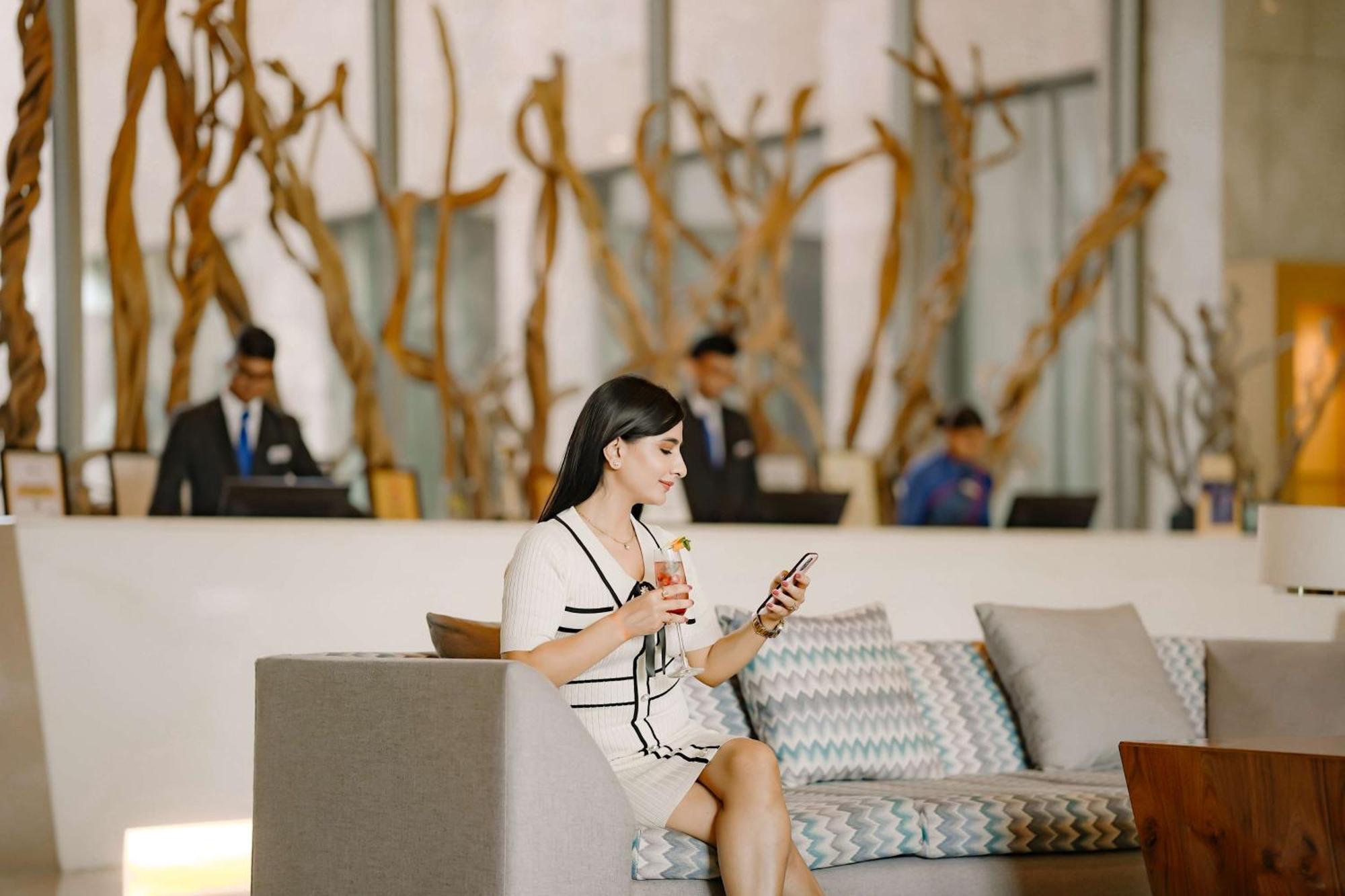 Radisson Blu Hotel Amritsar Esterno foto Lobby