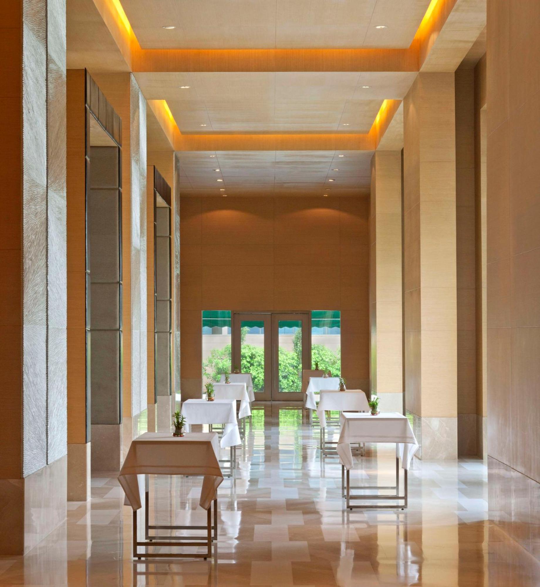 Radisson Blu Hotel Amritsar Interno foto The restaurant at the hotel