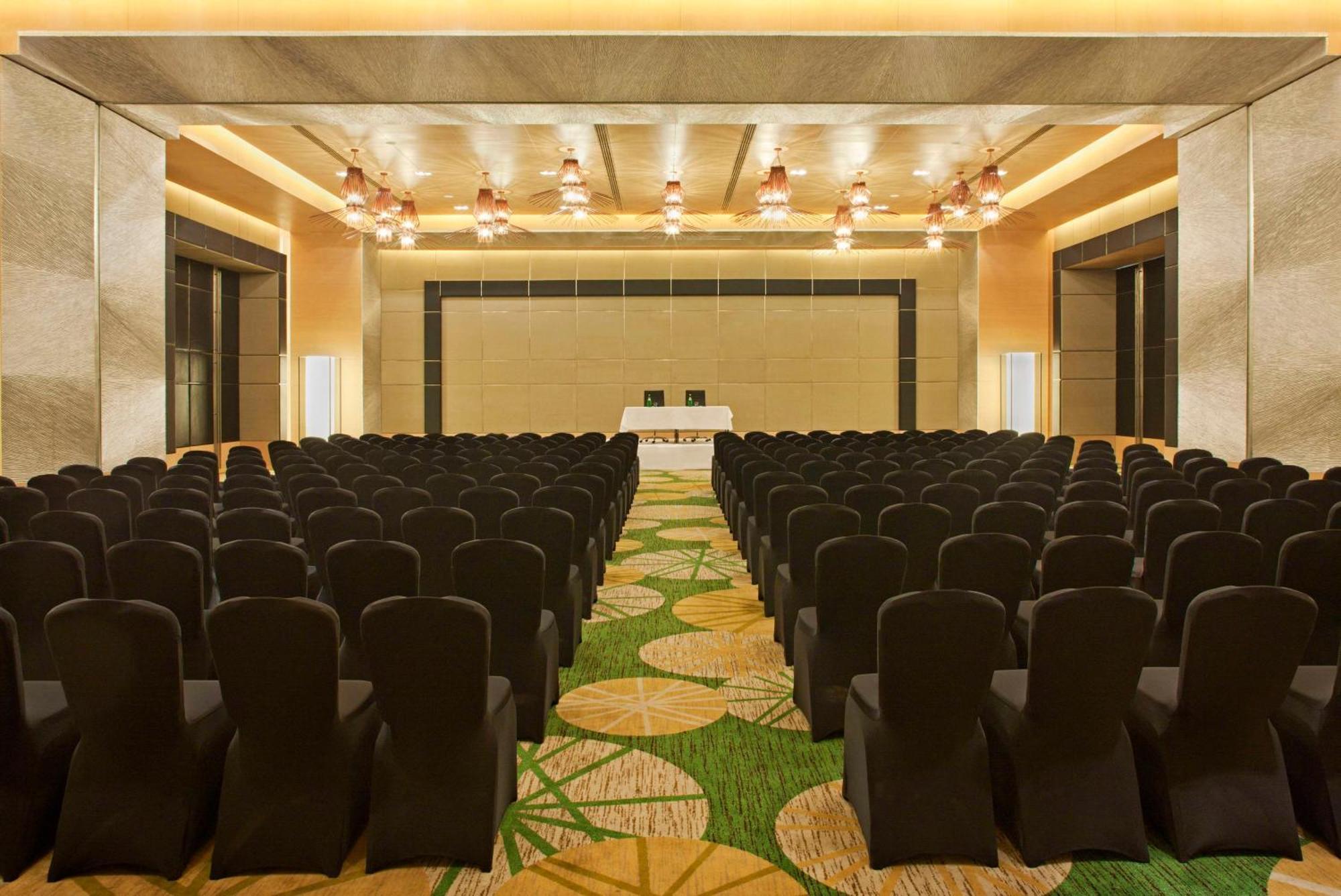 Radisson Blu Hotel Amritsar Esterno foto The ballroom